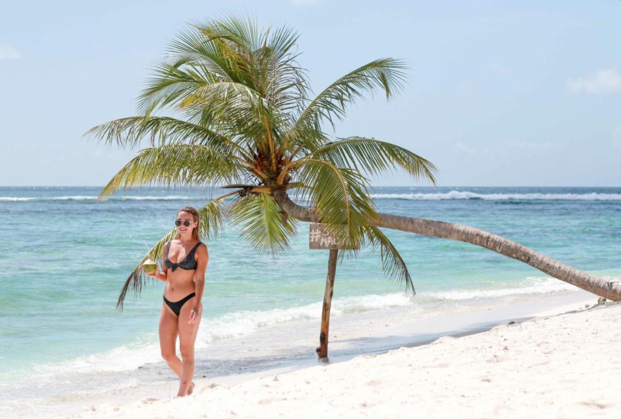 Palm Gate Maldives Otel Thulusdhoo Dış mekan fotoğraf
